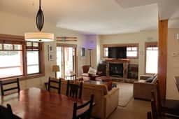 Granite Mountain Chalet E - Image 4