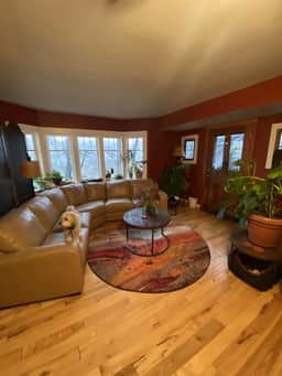 Pine View House - Image 2