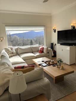 Rossland Homestead - Image 5