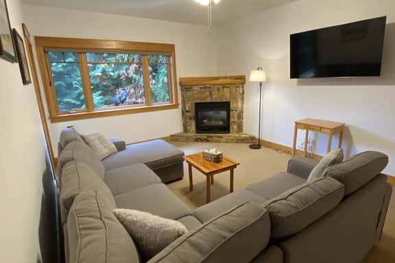 Cascade Lodge 3C - Image 1