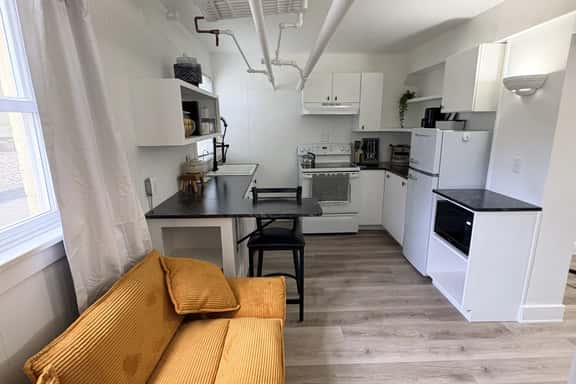 The Downtown Hideaway - Image 1