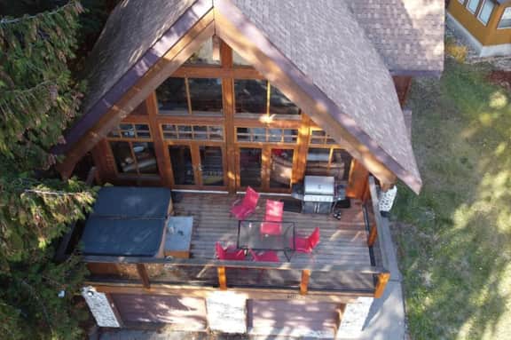 Big Red Lodge - Image 3