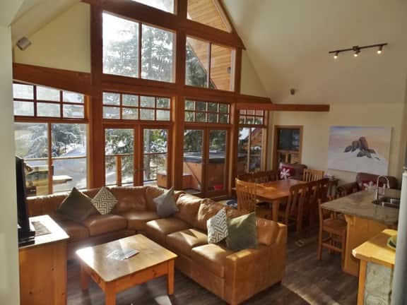Big Red Lodge - Image 5