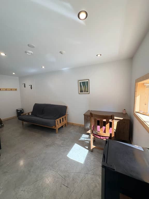The Block - Suite 6 - Image 4