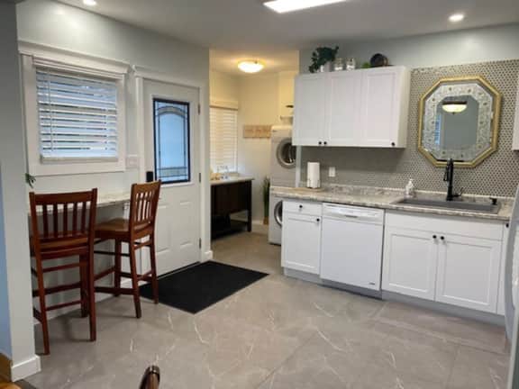 The Red Step- Beautifully renovated heritage home - Image 3